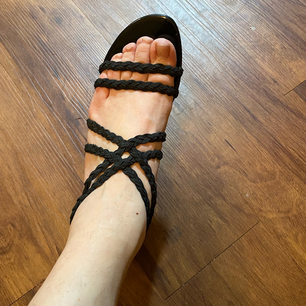 Donald Pliner Sandals. Almost Perfect Condition Size 7.5 True To Size.